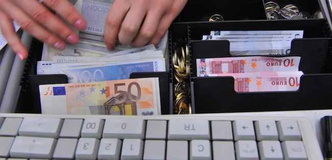 Piéger la caissière à Auchan - Mode d’emploi