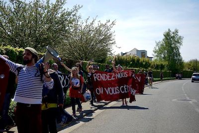 Nos radis contre vos paradis (fiscaux) - Pique-Nique fiscal à Néchin du 7 mai 2016 , avant celui de la police chez les mulliez