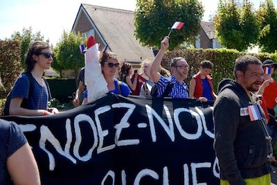 Nos radis contre vos paradis (fiscaux) - Pique-Nique fiscal à Néchin du 7 mai 2016 , avant celui de la police chez les mulliez